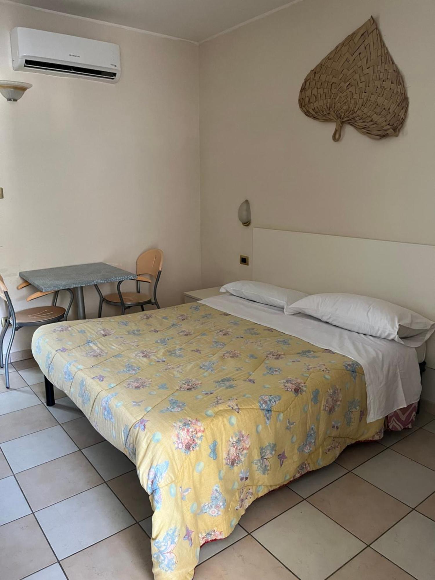 Elena Club Resort Silvi Marina Bilik gambar